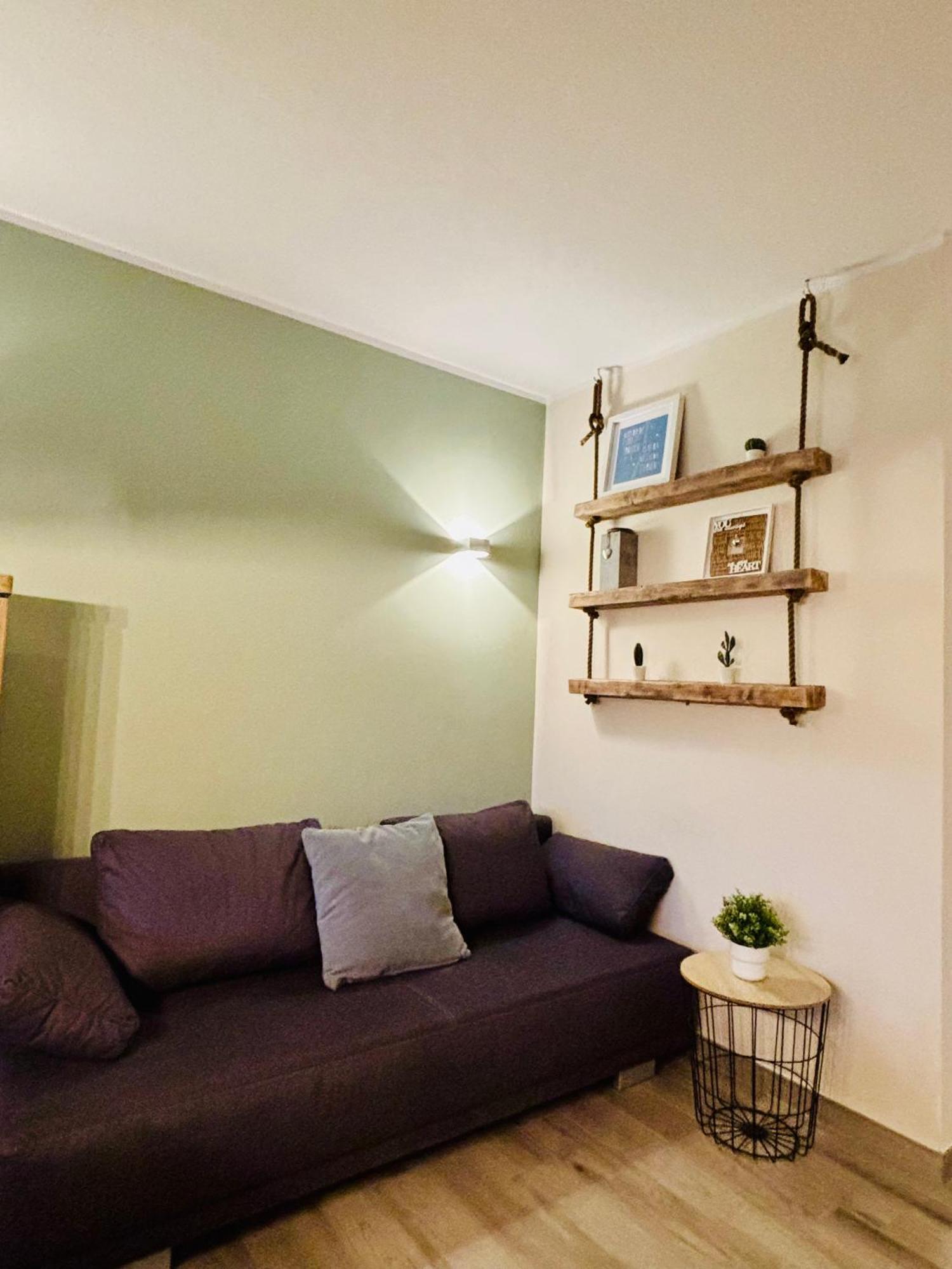 Kleine Auszeit -- Inklusive Parkplatz & Wifi, Geschirrspueler, Waschmaschine & Terrasse Mit Strandkorb -- Perfekt Fuer Urlaub & Business ชาร์บอยท์ซ ภายนอก รูปภาพ